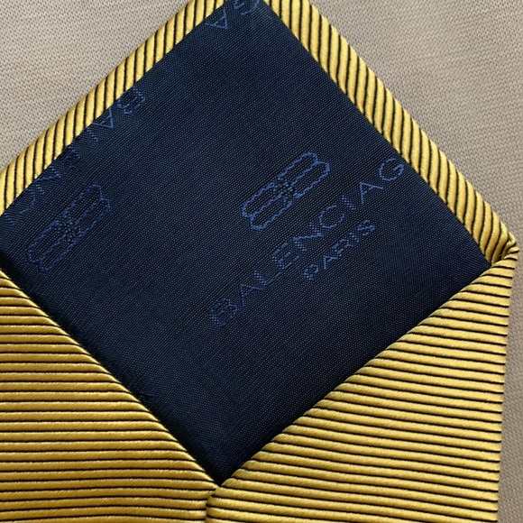 Balenciga Paris Tie - gold / yellow colour - Picture 3 of 3